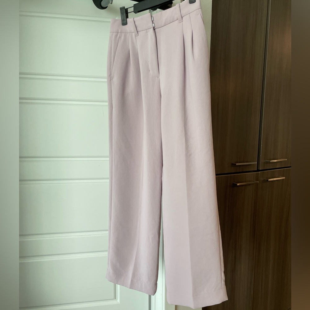Aritzia Effortless Pants | Crepette | Short